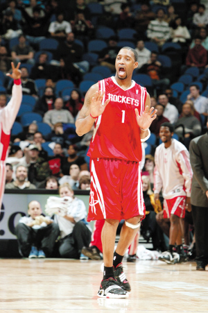 他被推上先 他被推上先